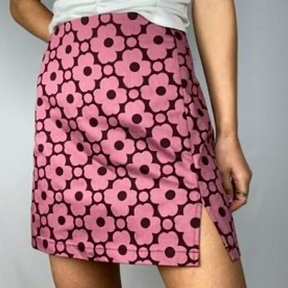 Urban Outfitters Floral Mini‎ Skirt